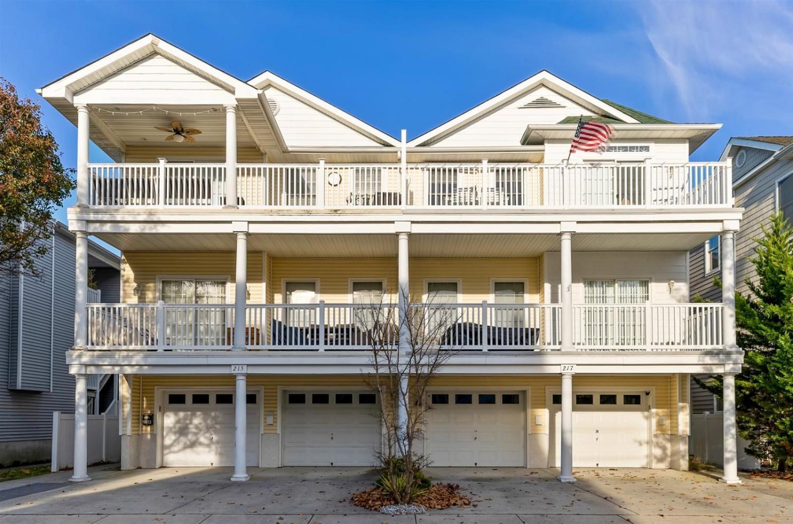 Vibrant 3 Bedroom Condo With A Bbq Grill Outdoor Shower Wildwood Extérieur photo