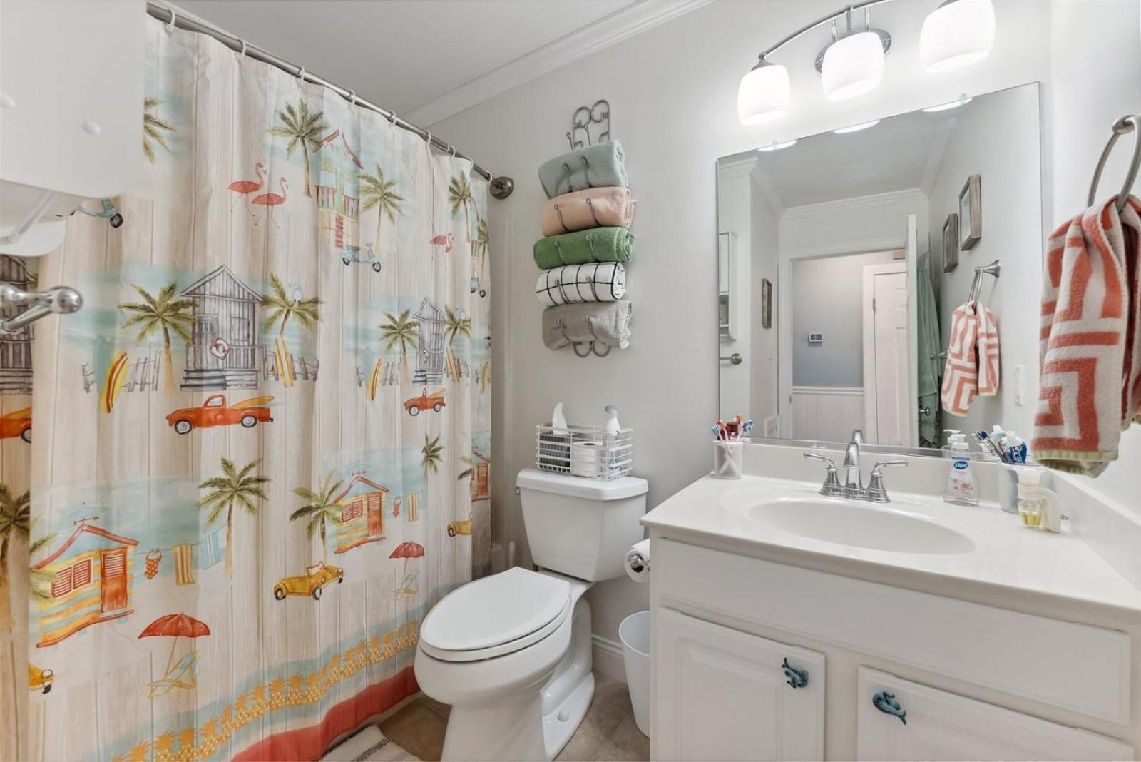 Vibrant 3 Bedroom Condo With A Bbq Grill Outdoor Shower Wildwood Extérieur photo
