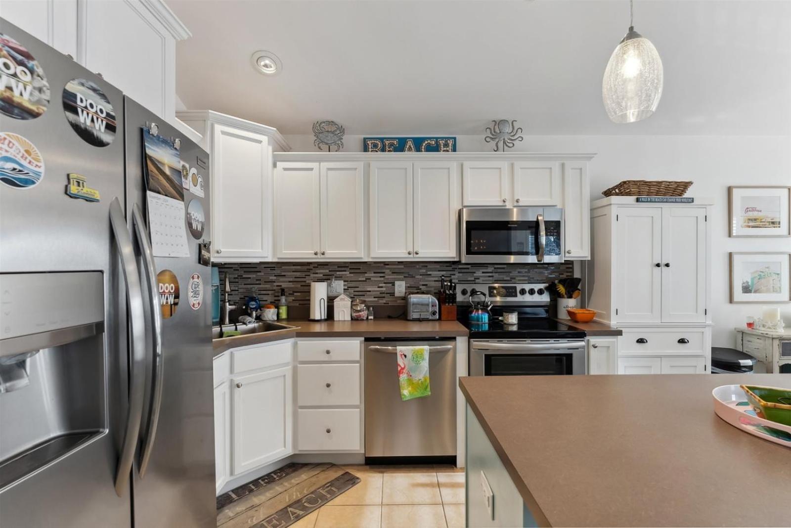 Vibrant 3 Bedroom Condo With A Bbq Grill Outdoor Shower Wildwood Extérieur photo